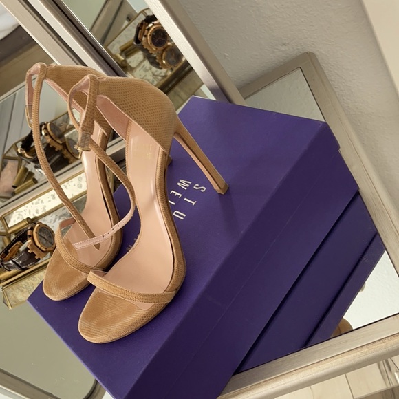 Stuart Weitzman Pumps - Picture 2 of 7